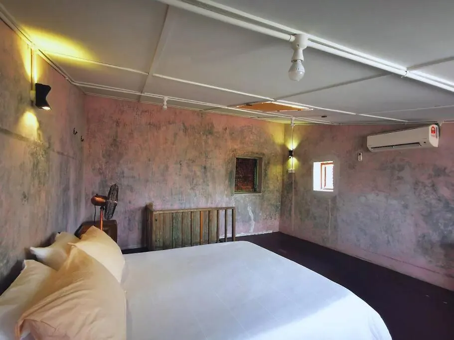 Leju 21 樂居 Explore Malacca From A Riverside House